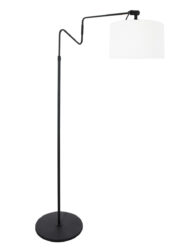 gebogene-stehlampe-mit-weissem-schirm-steinhauer-linstrøm-mattglas-und-schwarz-3728zw