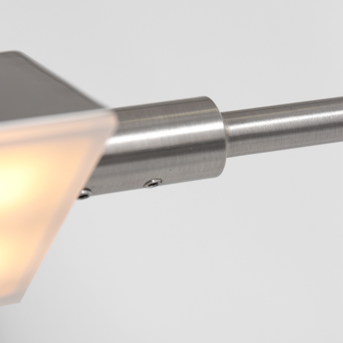 Dimmbare Design-Stehleuchte Steinhauer Retina – Bild 11