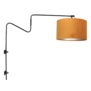 gebogene-stehlampe-mit-orangefarbenem-schirm-steinhauer-linstrom-3723zw