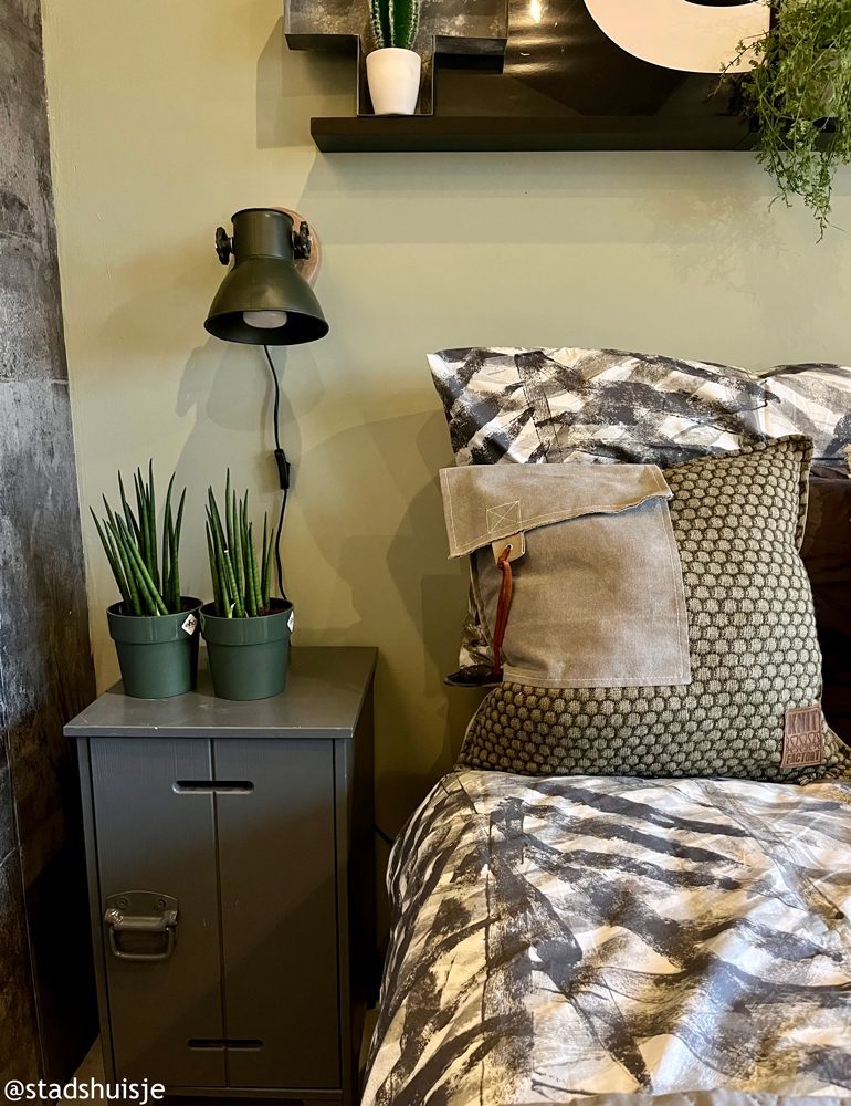 Industrielle Wandleuchte Army Green mit Holzdetail Light & Living – Bild 3