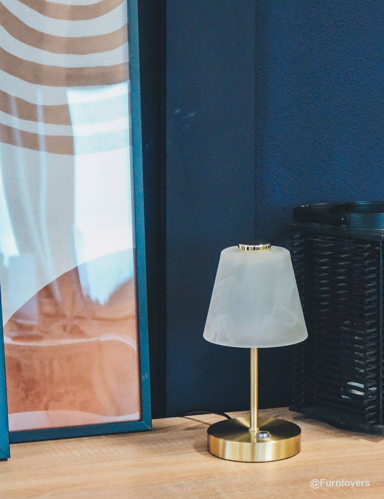 Klassische Tischleuchte Trio Leuchten Emmy Messing – Bild 8