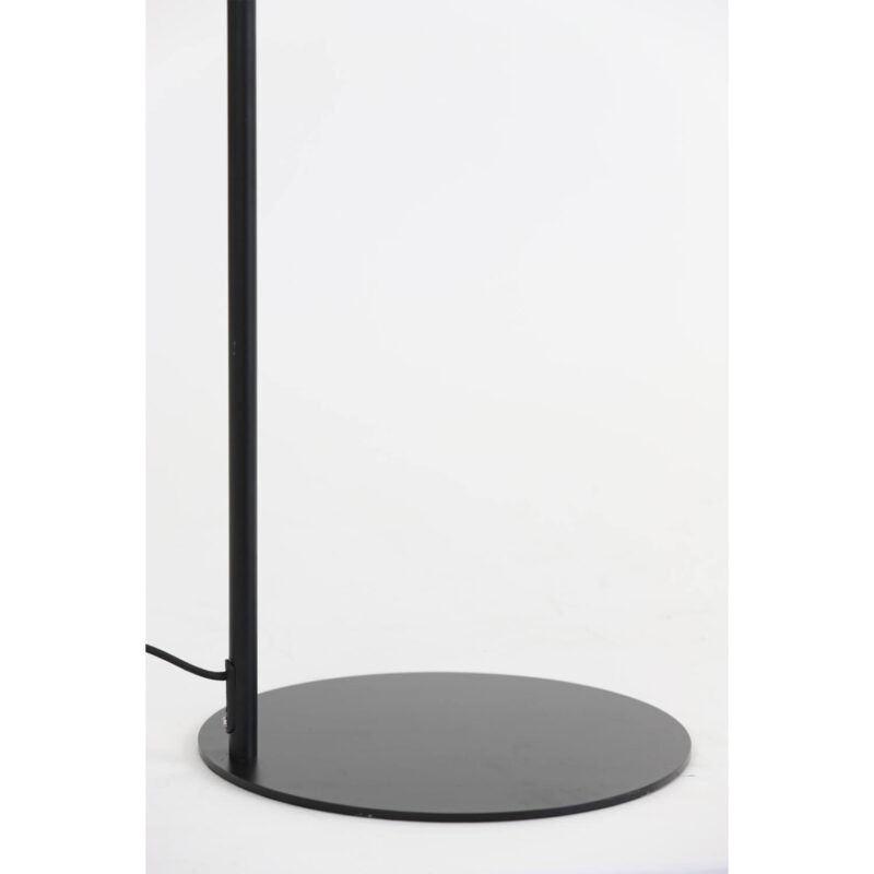 moderne-schwarze-stehlampe-mit-gewolbtem-lampenschirm-light-and-living-mette-1858712-6