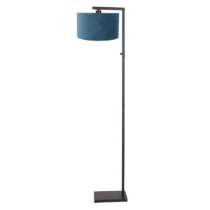 schlanke-stehlampe-mit-blauem-schirm-steinhauer-stang-blau-und-schwarz-8222zw