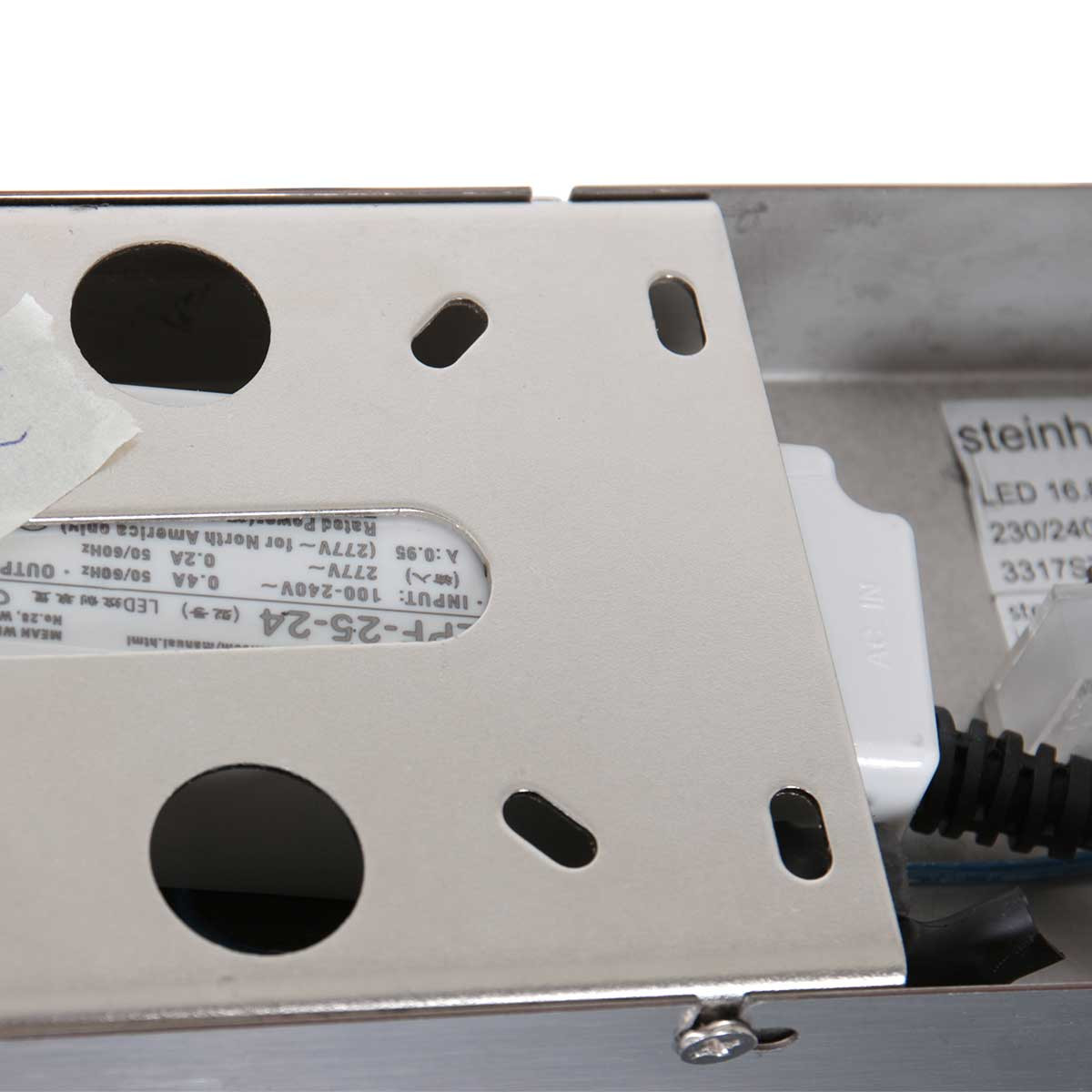 Rechteckige Design-Pendelleuchte mit Glasplatte aus Stahl Steinhauer Profilo – Bild 16