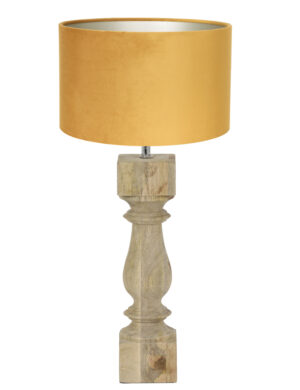 tischlampe-aus-holz-mit-ockerfarbenem-lampenschirm-light-&-living-cumani-8362be