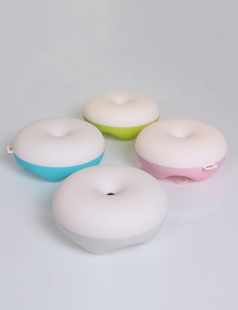 Tischleuchte Donut Anne Lighting Catching Light weiß und blau – Bild 7