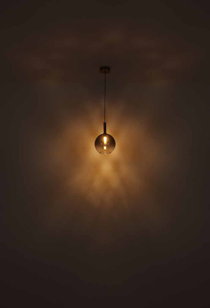 Klassische Messing-Metall-Hängelampe Globo Elisabeth – Bild 4