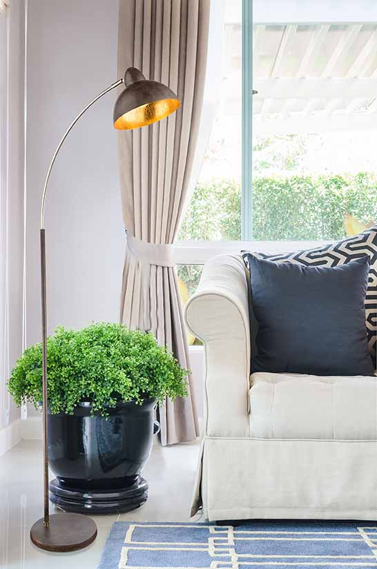 Trendige braune Metall-Stehlampe Globo Anita – Bild 2