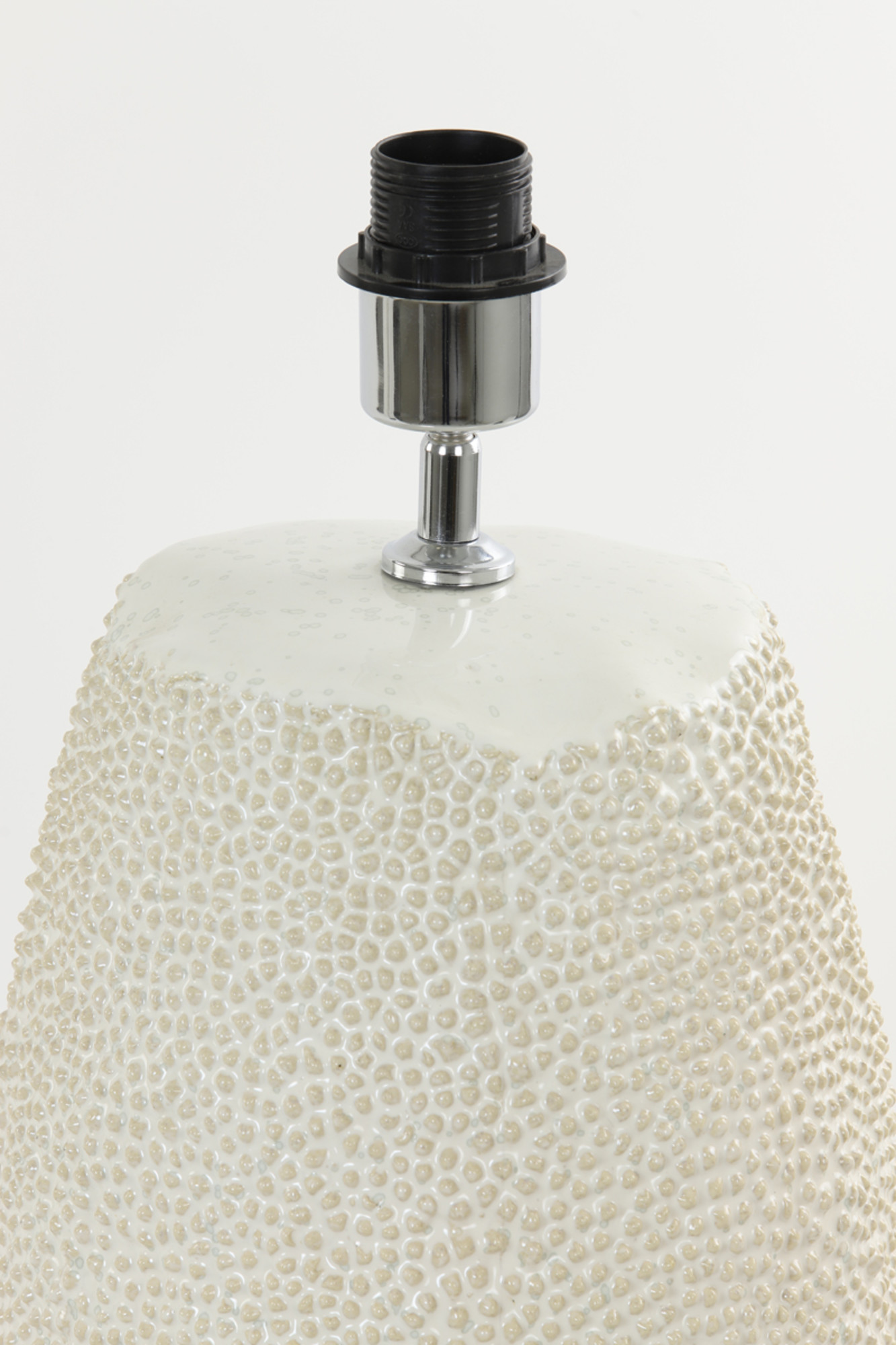 Tischlampe mit weißer Textur Light & Living Kyara – Bild 3