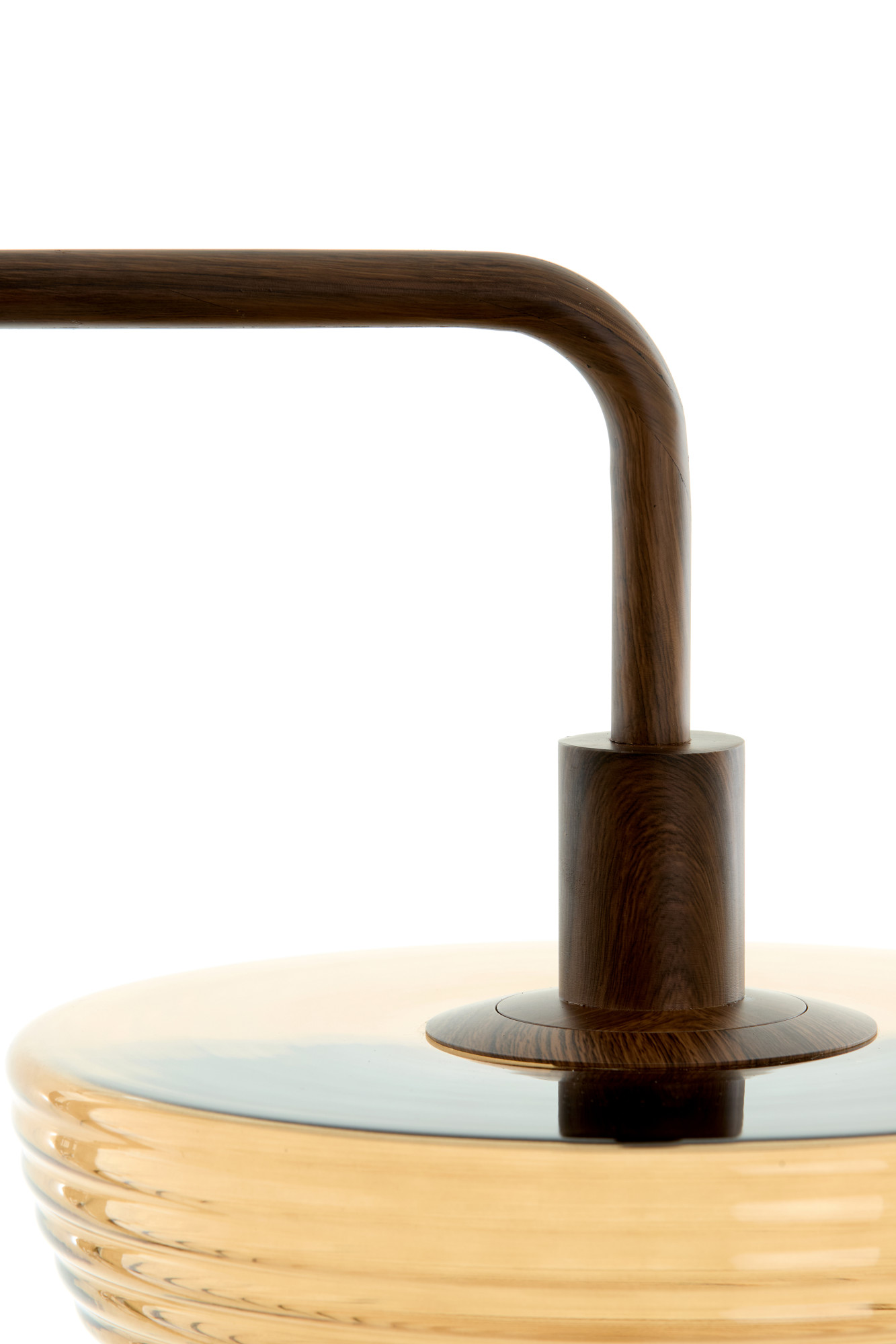 Vintage-Stehlampe mit Schirm aus bernsteinfarbenem Glas Light & Living Baylie – Bild 5