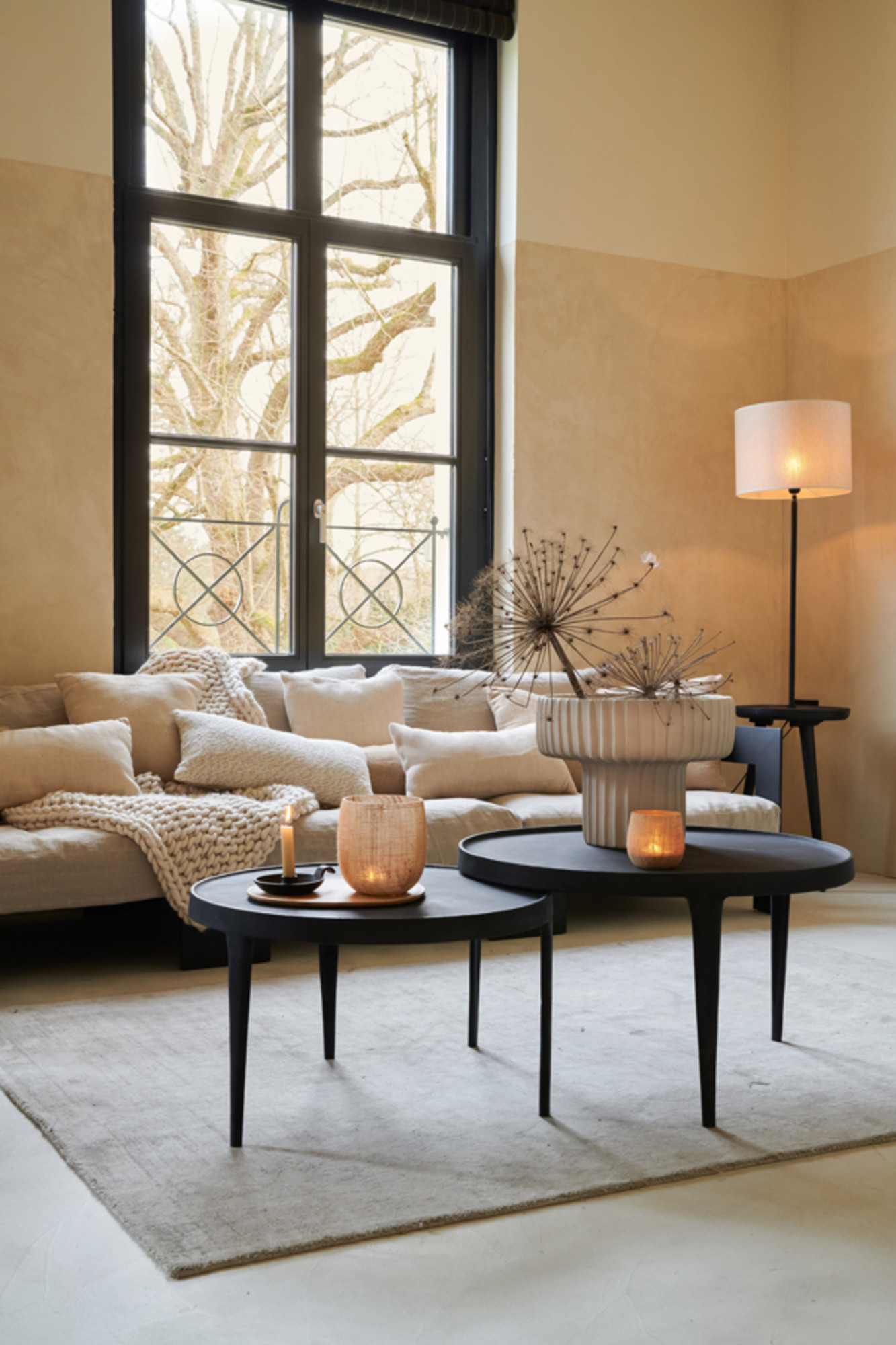 Beige Stofflampenschirm in Zylinderform Light & Living Breska – Bild 4