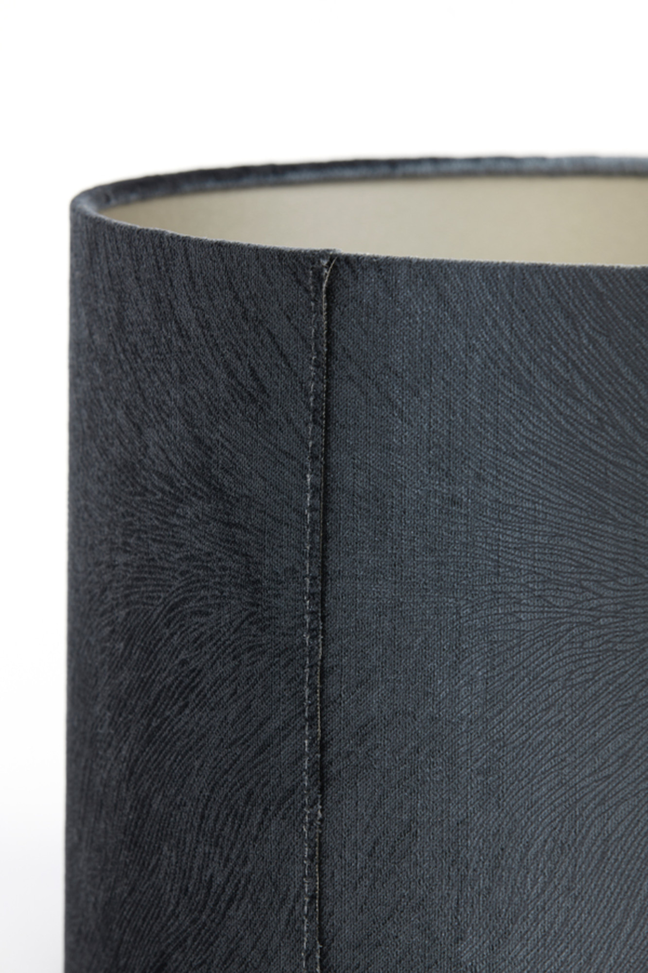 Grauer zylindrischer Lampenschirm Light & Living Lubis – Bild 8