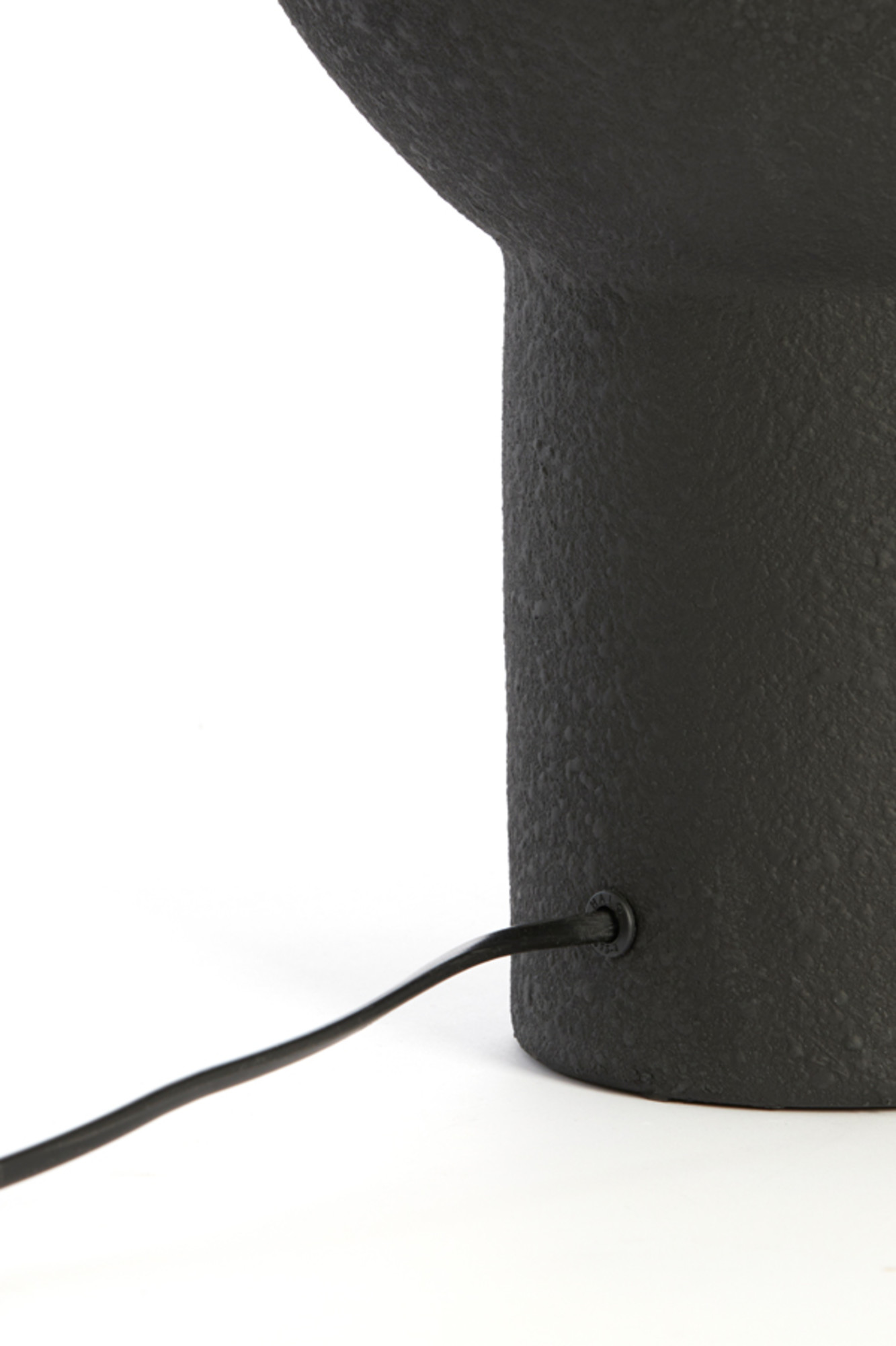 Ovale Zement-Tischlampe in Schwarz Light & Living Monk – Bild 6