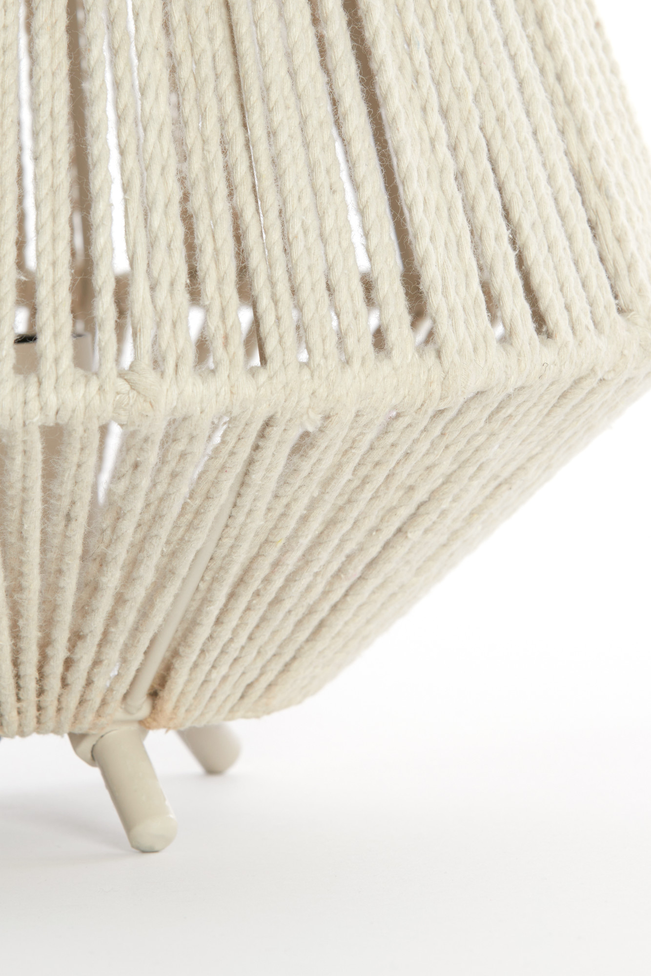 Beige Tischleuchte Light & Living Felida mit Seildetails – Bild 6