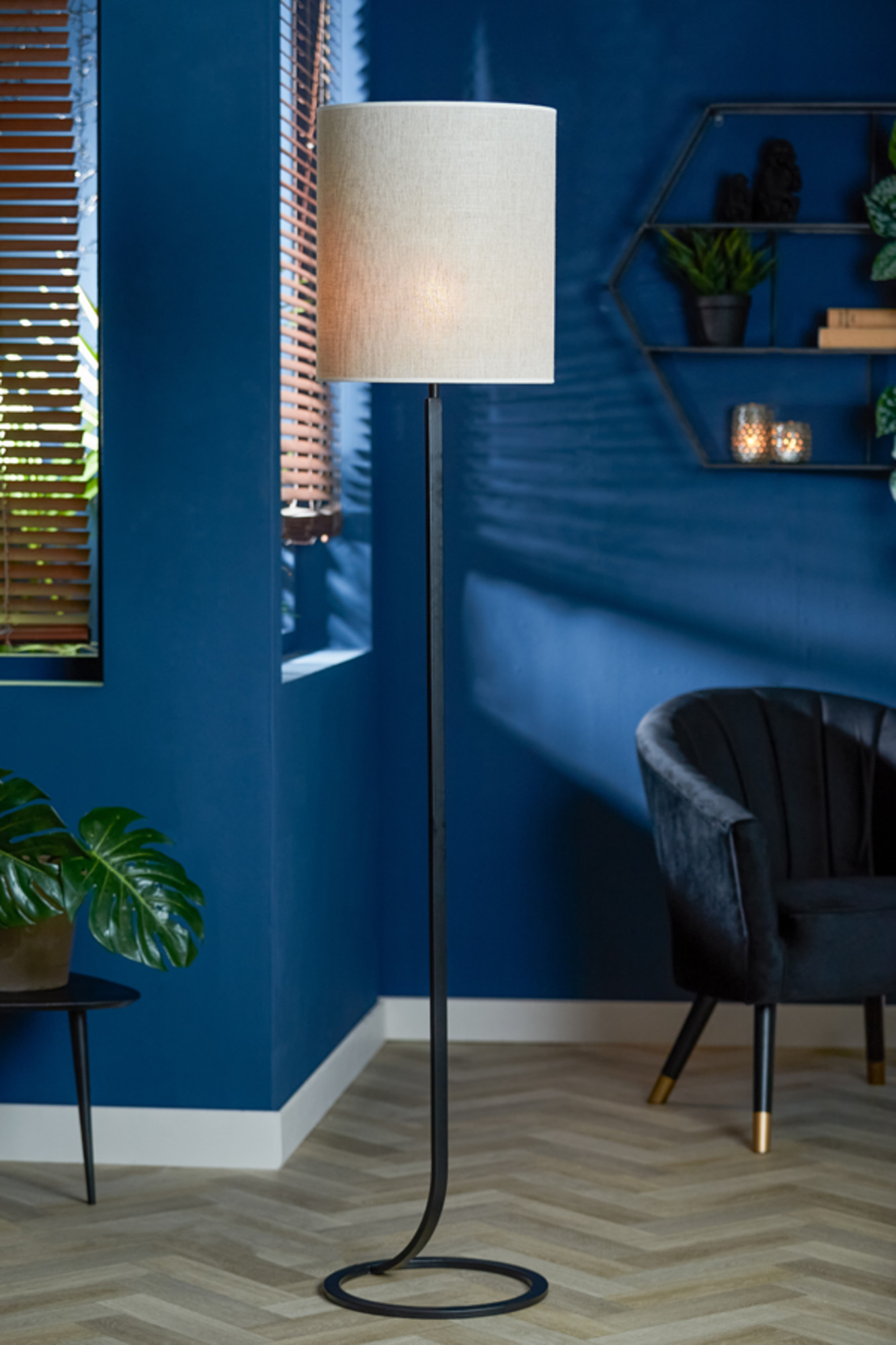 Zylindrischer Stoff Lampenschirm beige Light & Living Breska – Bild 4