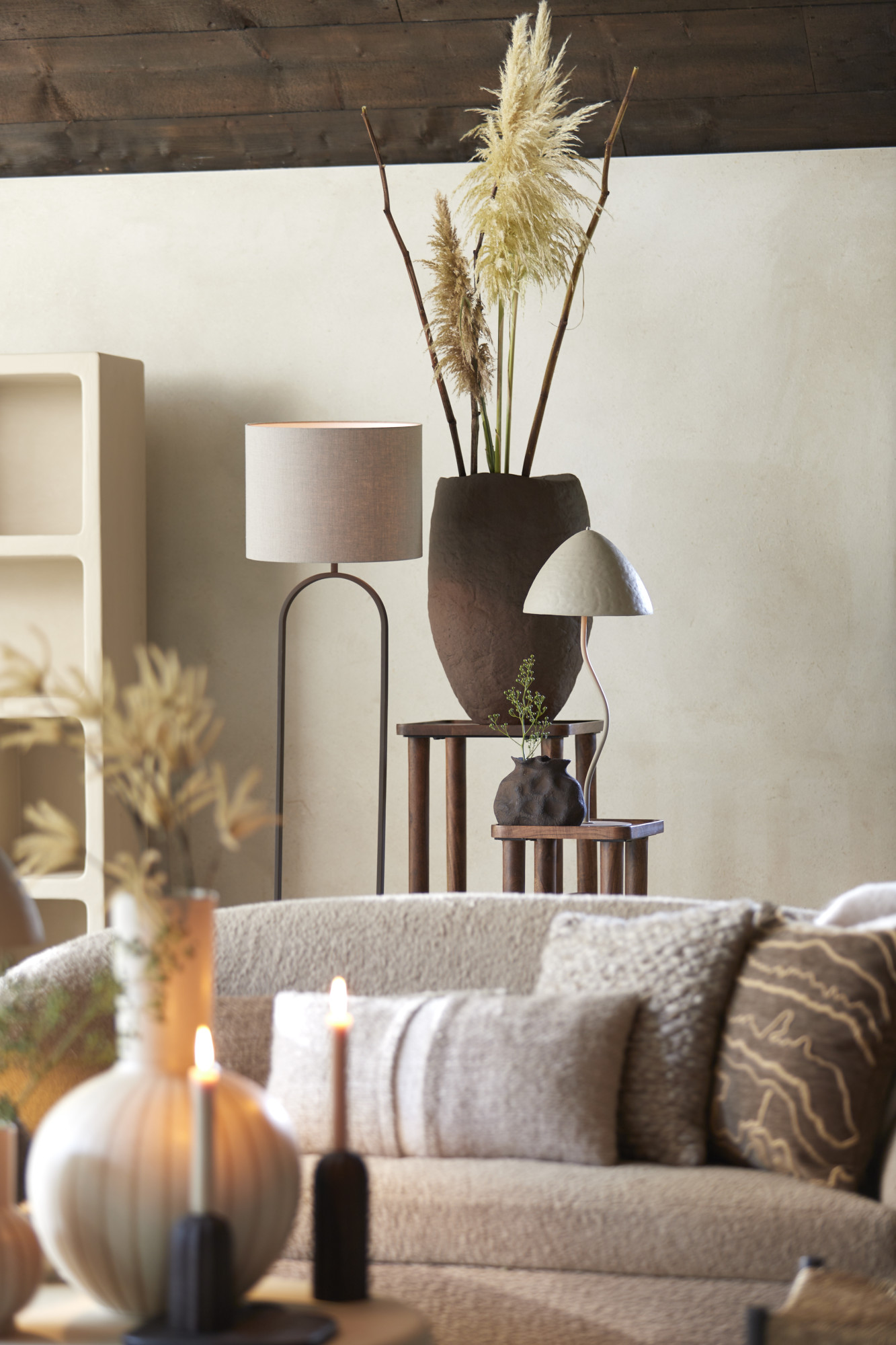 Beige zylinderförmiger Stofflampenschirm Light & Living Dark Linen – Bild 4