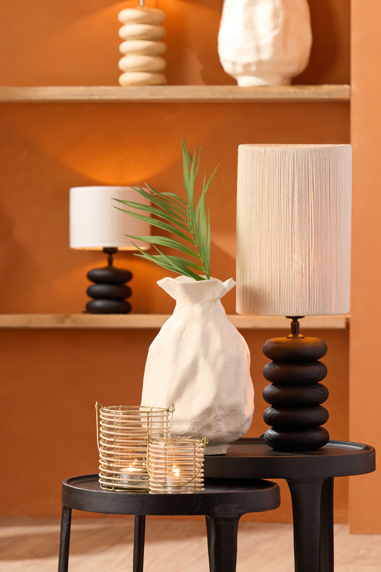 Rippige Stoffenlampenschirm beige Light & Living Medana – Bild 4