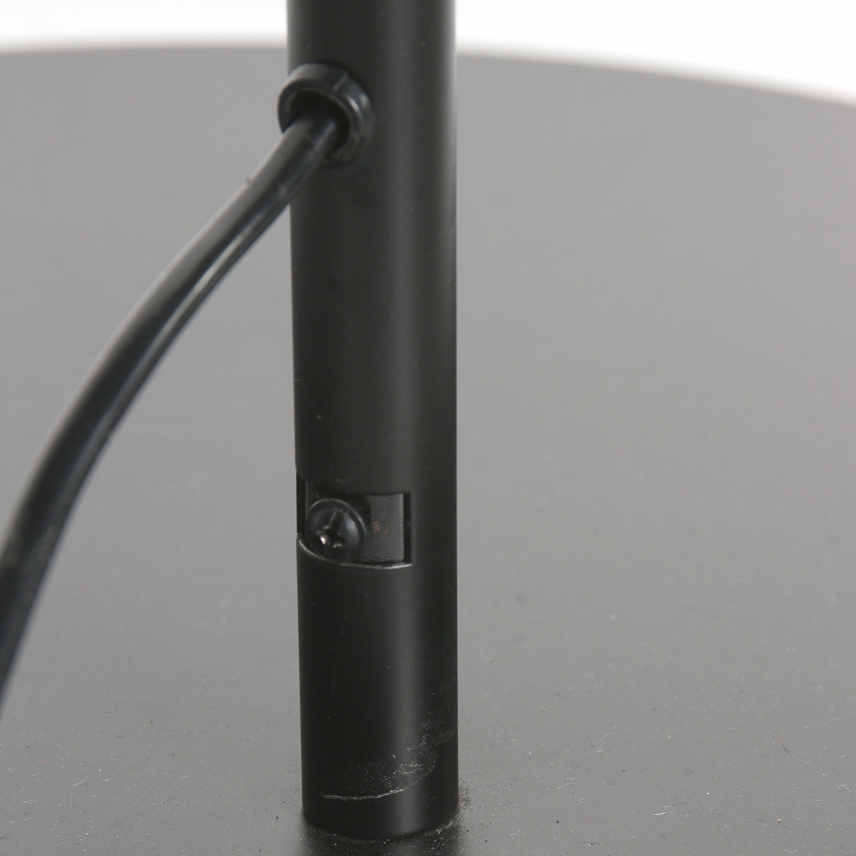 Schwarze Lampe mit Bambus-Geflecht Anne Lighting Curve – Bild 10