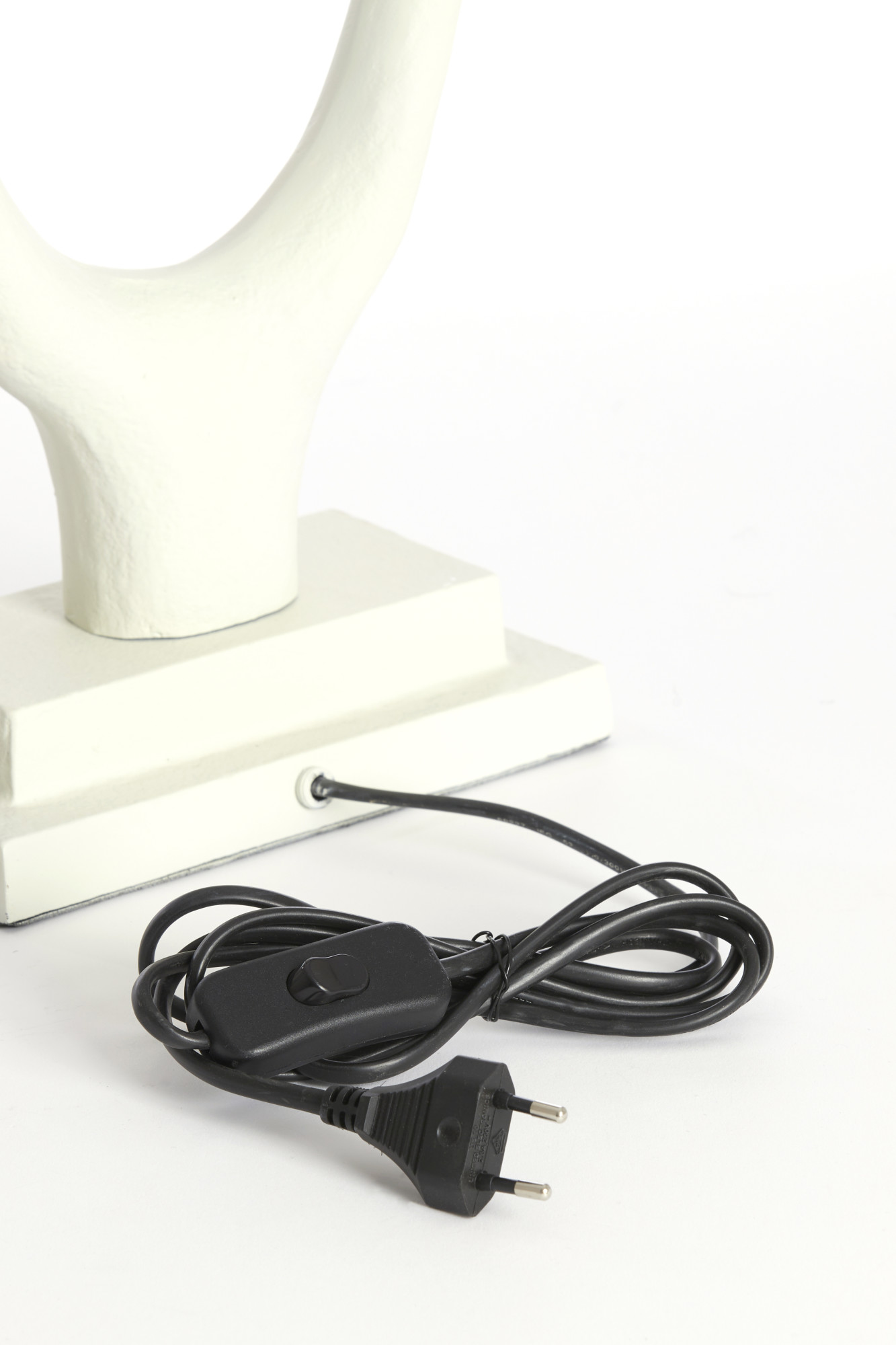 Rustikale Tischleuchte Light & Living Gavi in elegantem Stil – Bild 7