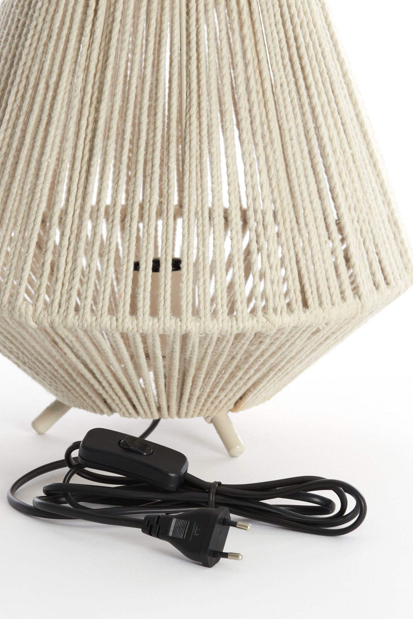 Beige Tischleuchte Light & Living Felida mit Seildetails – Bild 7