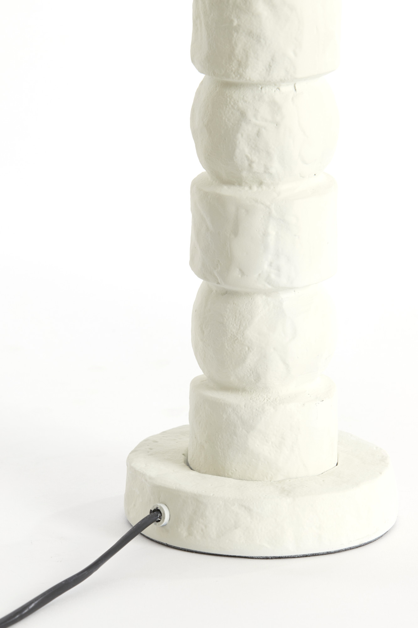 Weiße moderne Tischleuchte Light & Living Akti – Bild 5