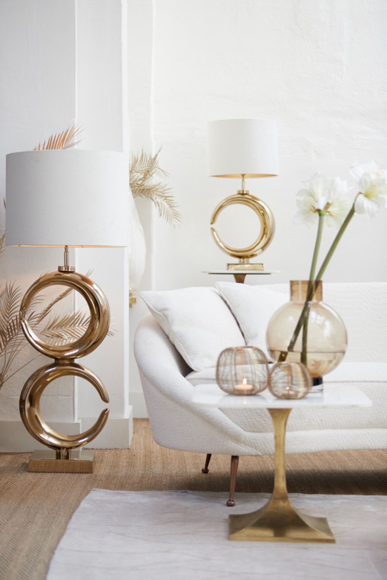 Goldene Tischleuchte Light & Living Maan im modernen Design – Bild 4