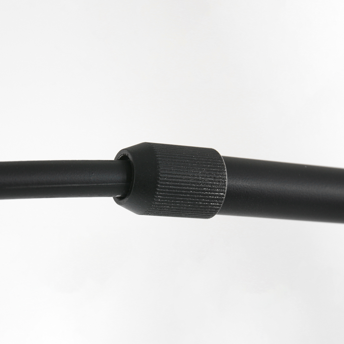 schwarzewand-bogenlampemitnaturfarbenemschirmsteinhauersparkledlight-12