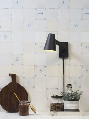 it'saboutromi-wandleuchte-biarritz-schwarz-metall-bettlampe-e14-biarritz/w/b-08