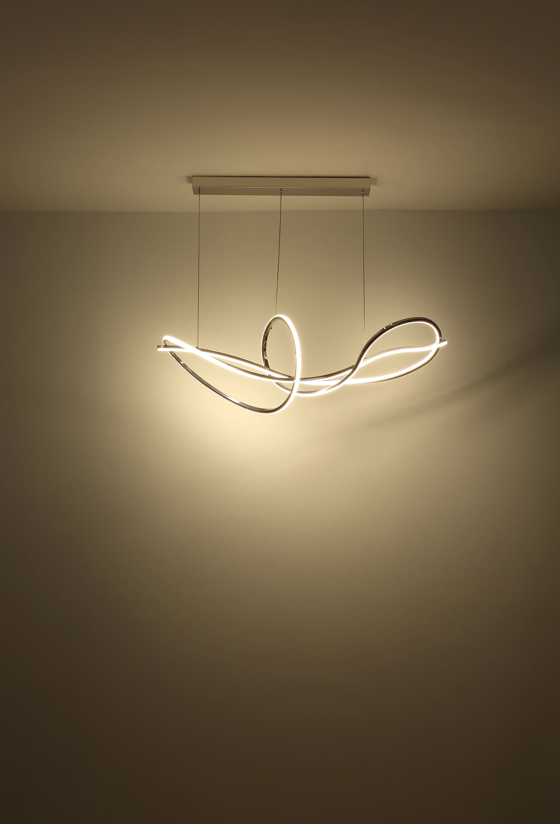 dimmbarehängeleuchteimschleifen-designchromiduna-1