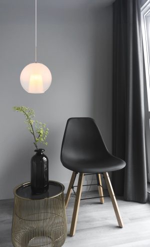 elegantependelleuchtemitglasballenbeleuchtungbarry-1