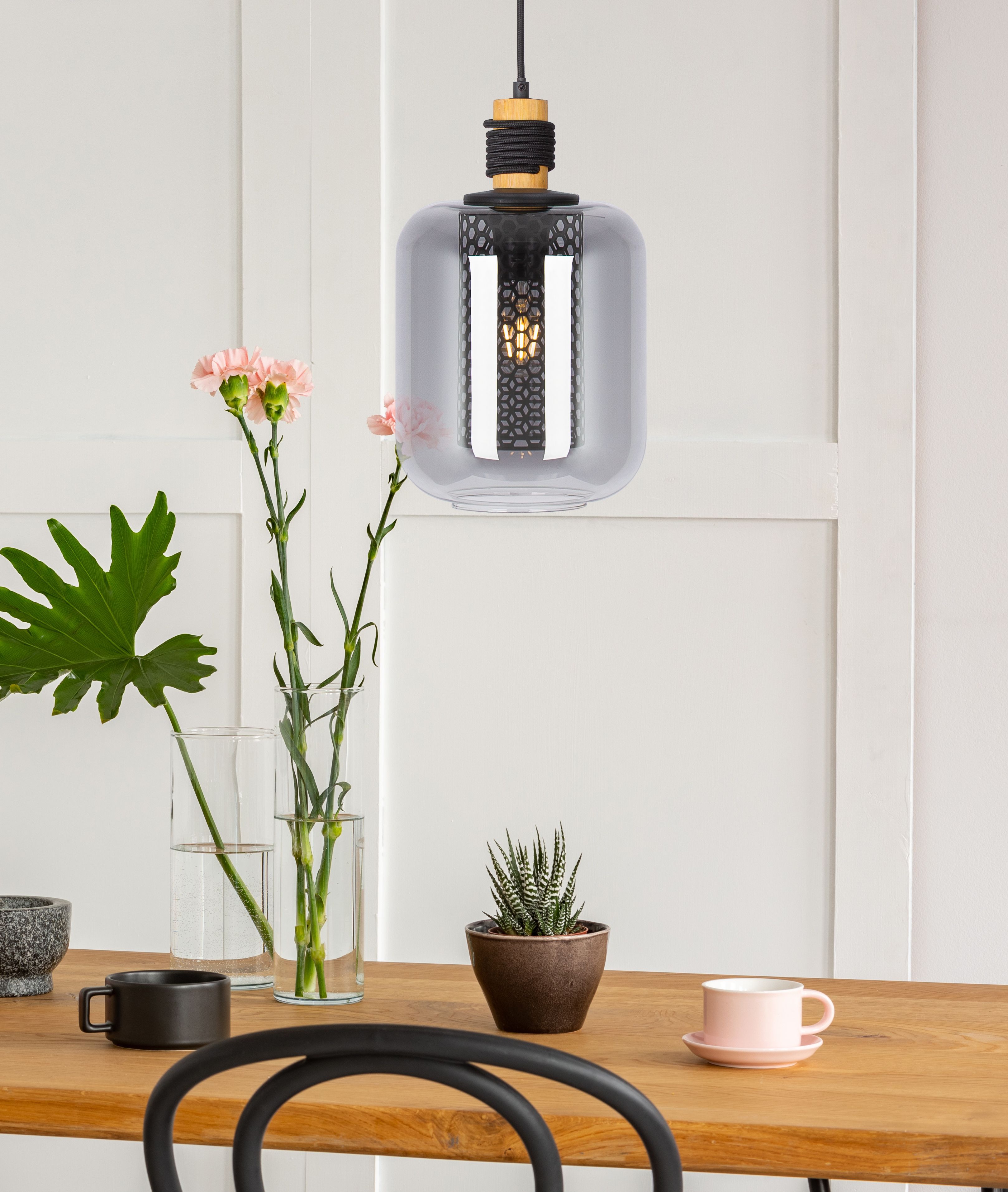 globo-hängeleuchte-ando-schwarz-glas-ø20cm-e27-30990108-1