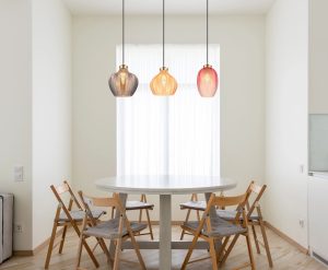 globo-hängeleuchte-jessica-mehrfarbig-glas-großeesstischlampe-e27-15898-3h-1