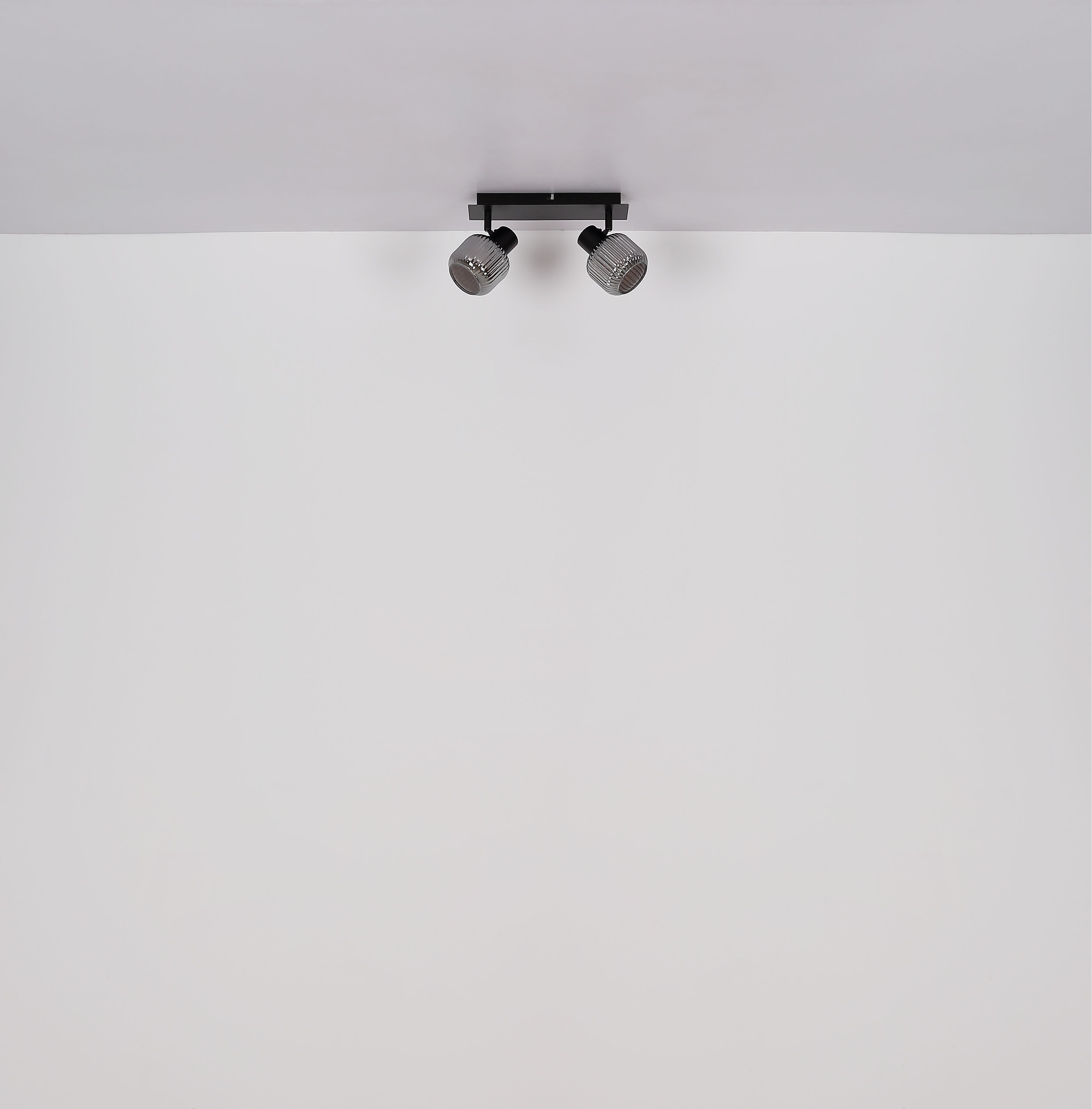 globo-hängeleuchte-tom-schwarz-glas-großeesstischlampe-e14-30500408-1