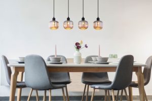 globo-hängeleuchte-tom-schwarz-glas-großeesstischlampe-e14-30500408-1