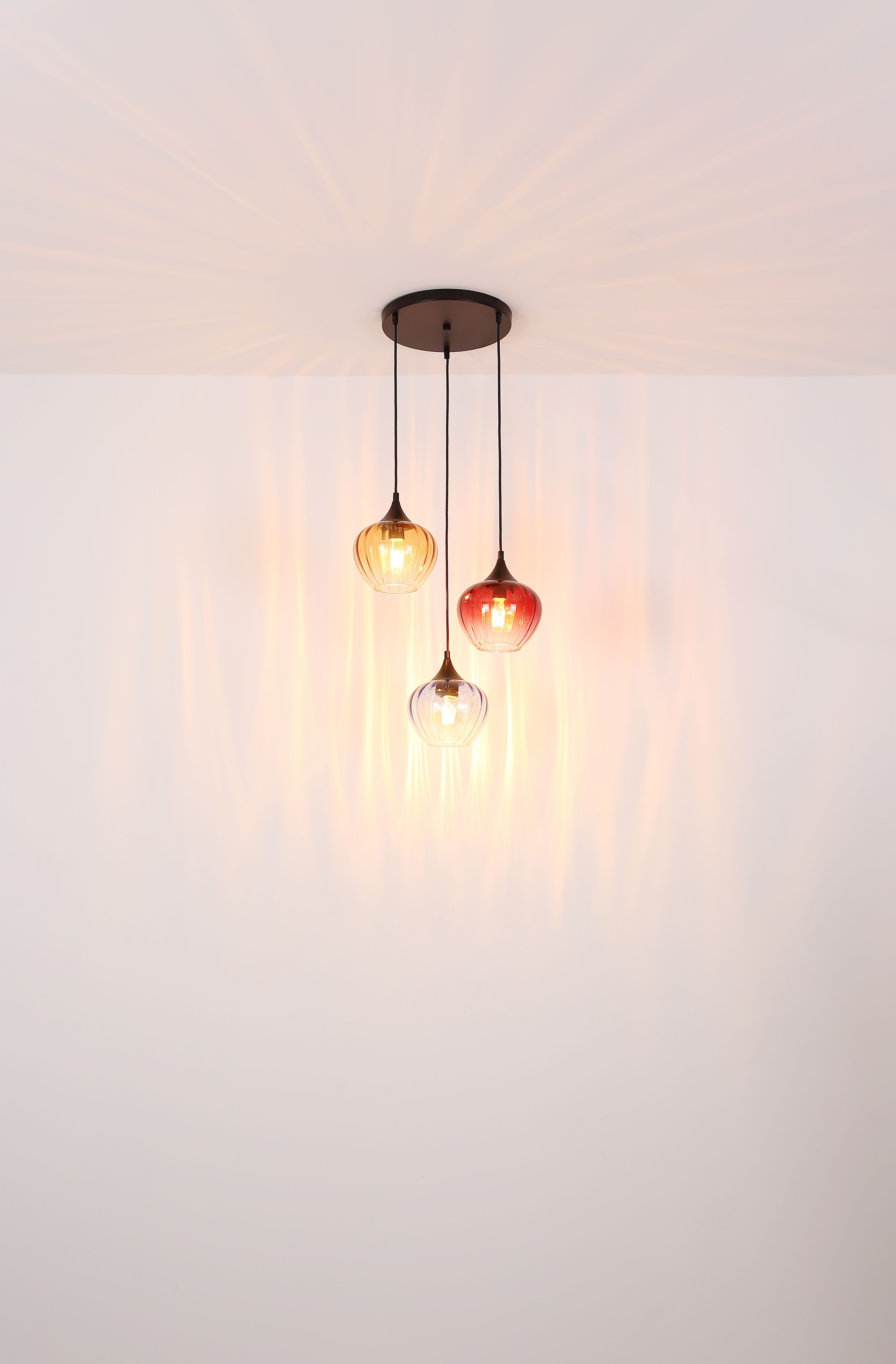 globo-hängeleuchte-toy-schwarz-glas-großeesstischlampe-e27-30140808-1