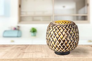 globo-tischlampe-colly-schwarz-bambus-ø20cm-e27-15766t-1