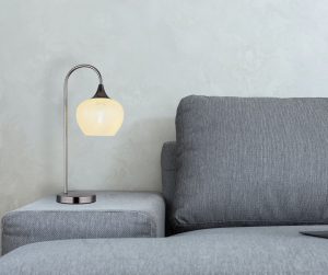 globo-tischlampe-maxy-anthrazit-glas-buntglaslampe-e27-15548tk-1
