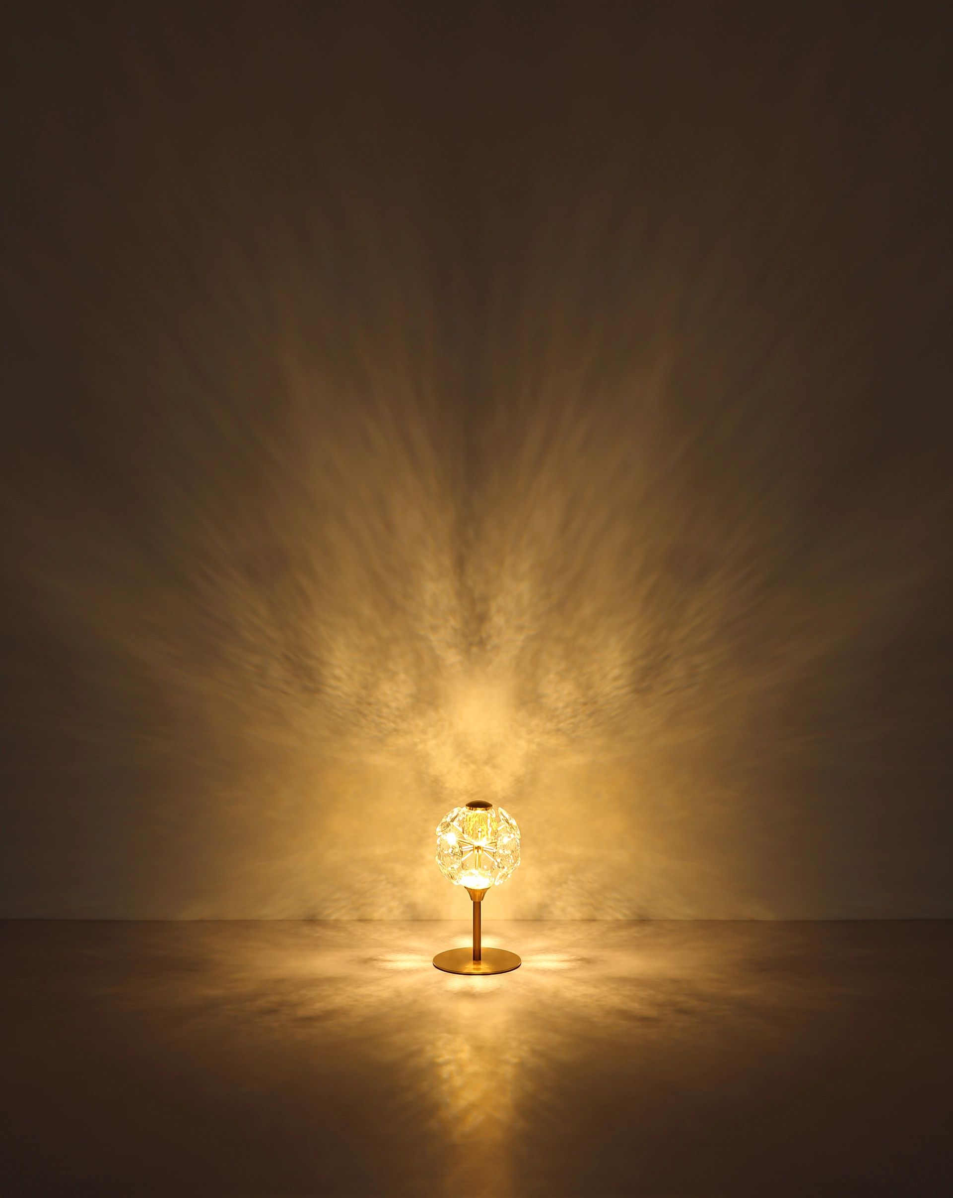 globo-tischlampe-virina-gold-glas-ø15cm-led-16047t-1