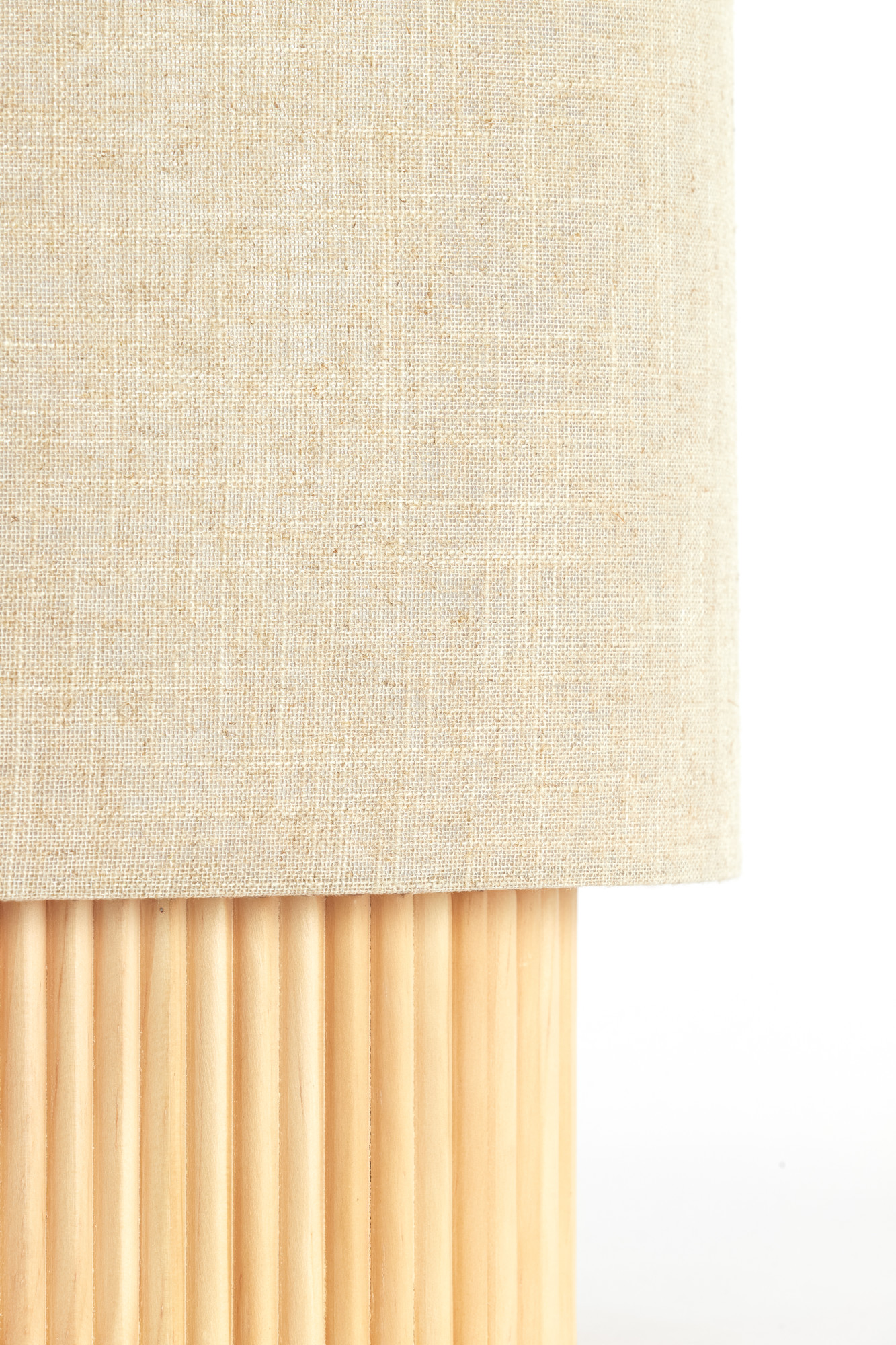 light&living-tischlampe-laslo-natürlich-holz-nachttischlampe-e27-1896684-1