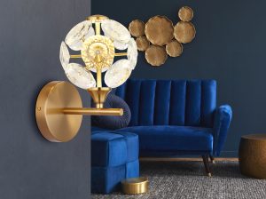 wandleuchtemitgoldenemrahmenundkristallkugelvirina-1