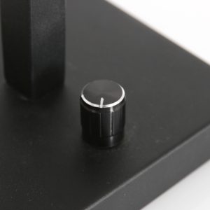 schwarzewandleuchtemithandgeflochtenembambusschirmsteinhauerstang-11