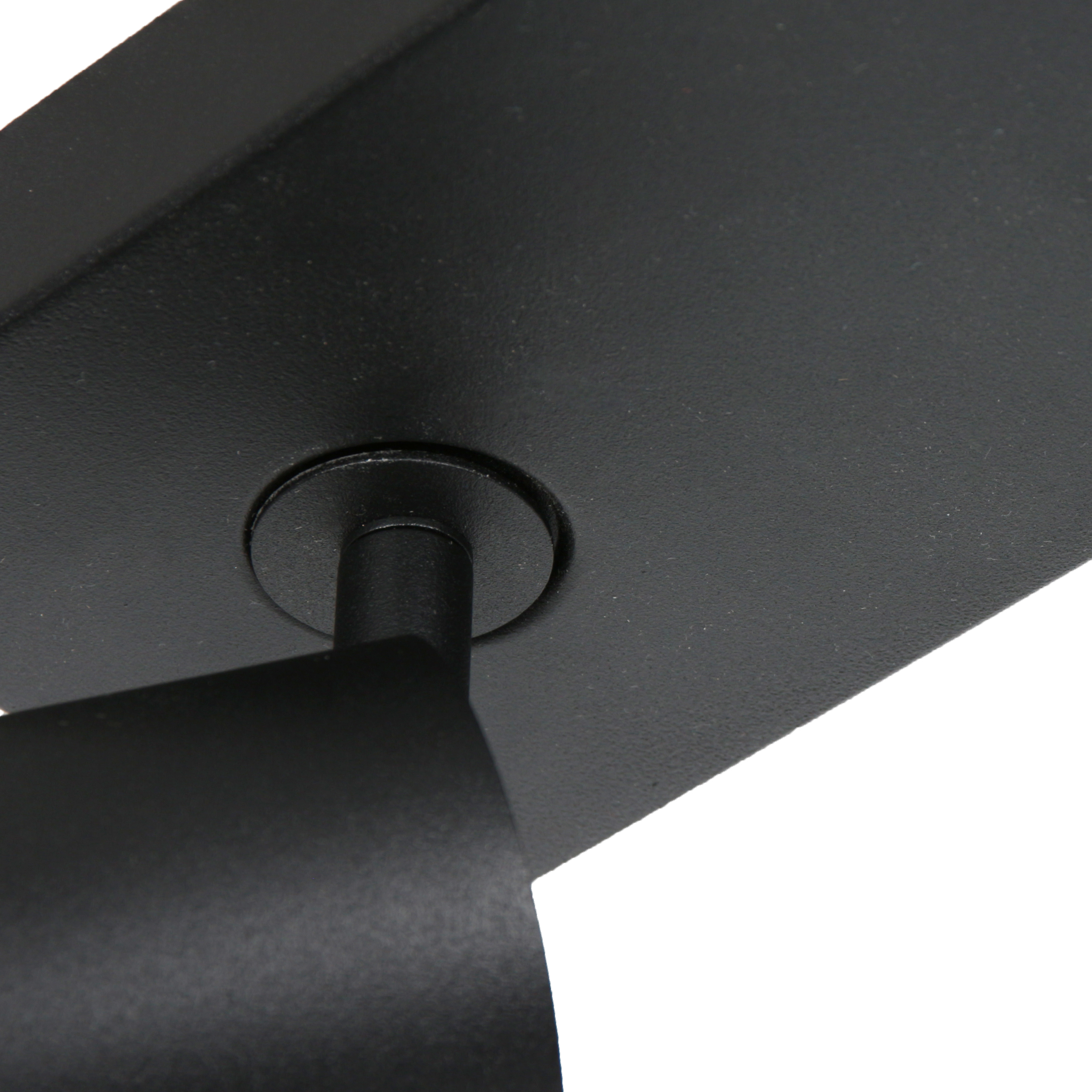 schwarzer3-flammigerspotmitgoldenendetailsundgu10steinhauerdownlume-4