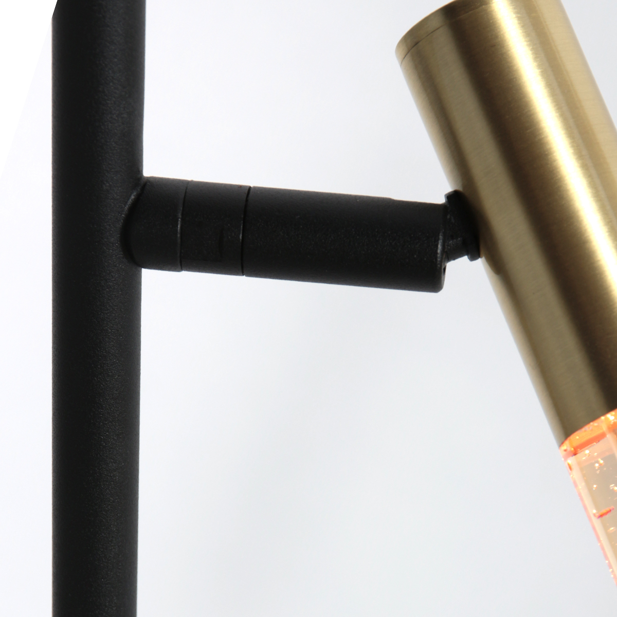steinhauer-stehlampe-alisio-messingschwarz-glasmetall-designlampe-led-4597me-14