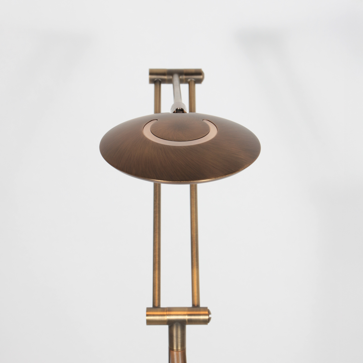 steinhauerexclusive-stehlampe-zenith2-bronze-kunststoffmetall-designlampe-led-4391br-10